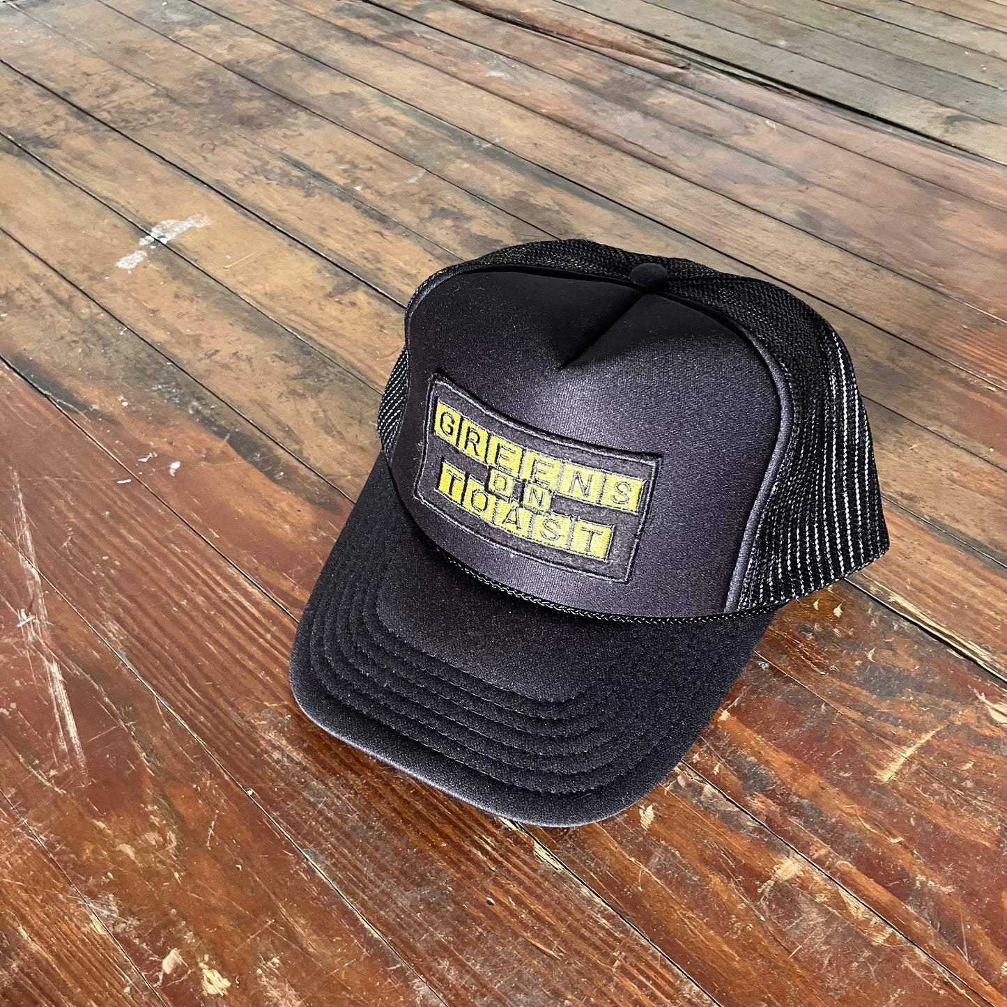 BLACK TRUCKER